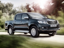 Фото Toyota Hilux Double Cab  №8